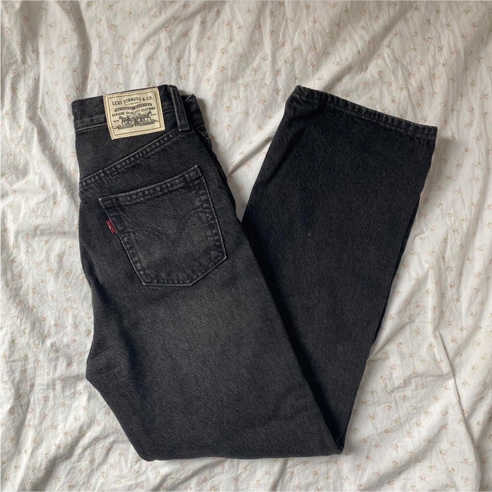 Levi's Womens Ribcage Straight 24
Cropped at Ankle 
Flattering Fit